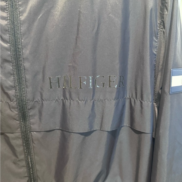 Tommy Hilfiger Black Windbreaker Jacket Modern Minimalist Design - Picture 2 of 5